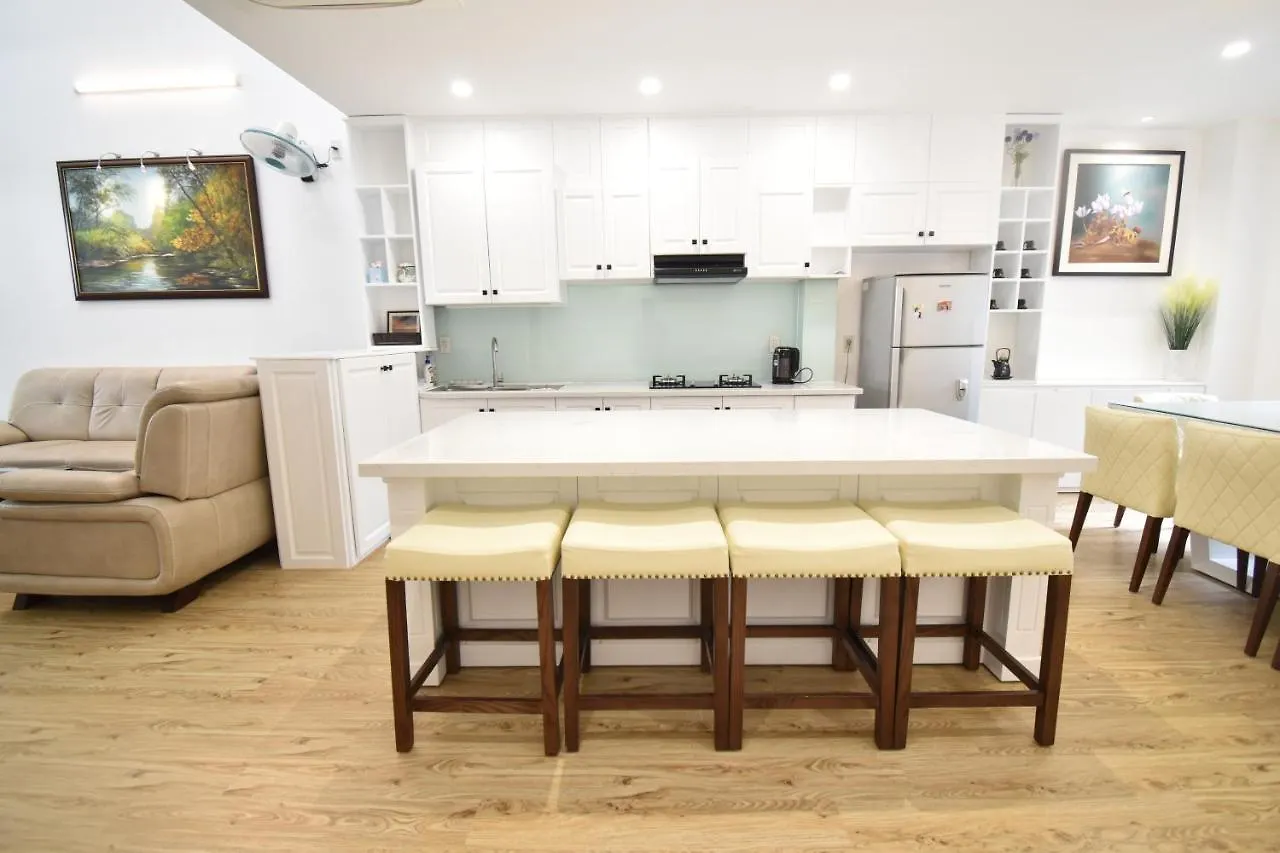 Апартаменты Brian Villa 4 Bedrooms-My Khe Beach Дананг