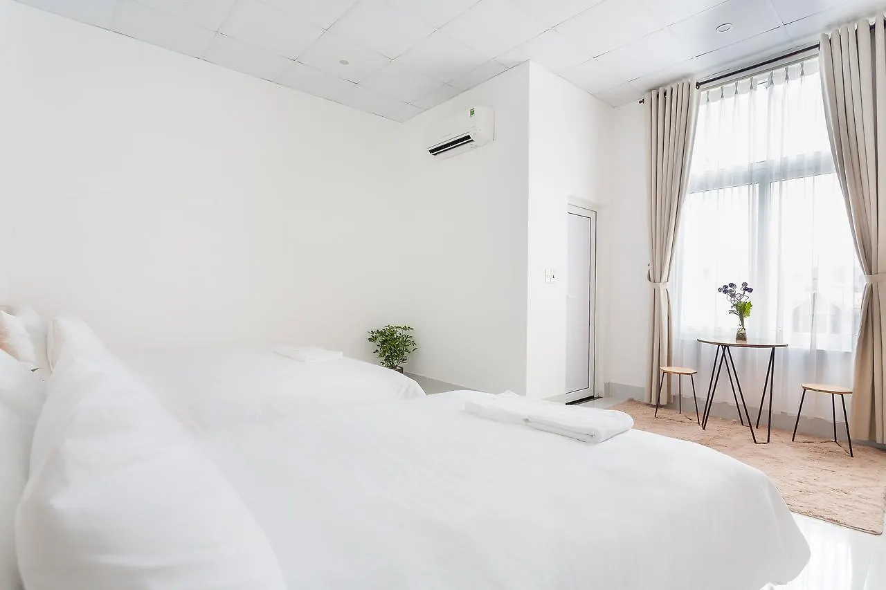 Brian Villa 4 Bedrooms-My Khe Beach Дананг Апартаменты